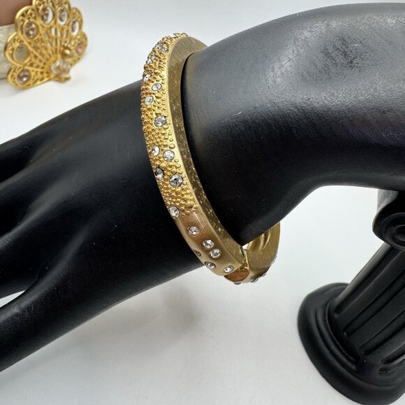 BRIGHTON Gold Tone & Clear Crystals Hammered Hinged Bracelet 6.3/4 - Picture 4 of 10